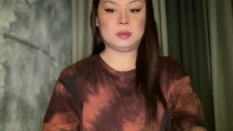 Snapshot of sexy_and_iknewit chatting on 8, 6, 2026 BREANNA online show from 8, 6, 2026