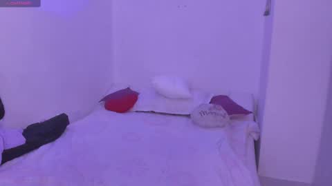 Lucy  Annyy online show from 15, 2, 2025