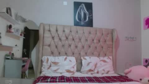 Snapshot of sexy_babydoll22 chatting on 28, 2, 2026 sexy_babydoll22 online show from 28, 2, 2026