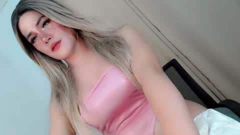 Snapshot of sexy_blaire chatting on 26, 9, 2025 Haley Blaire online show from 26, 9, 2025