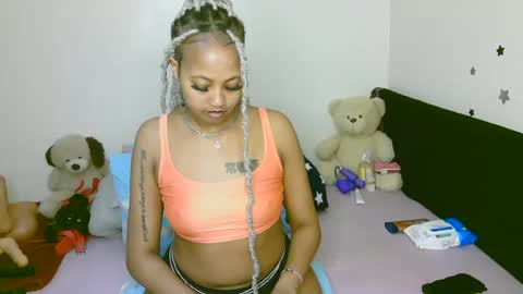 Snapshot of sexy_bluegirl chatting on 16, 6, 2026 sexy_bluegirl online show from 16, 6, 2026