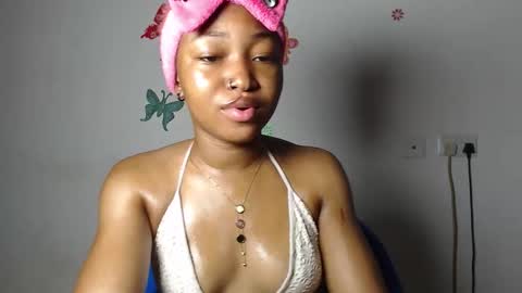 sexy_bluey247 online show from 4, 12, 2025