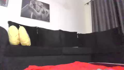 Snapshot of sexy_boobs23 chatting on 21, 10, 2025 liya online show from 21, 10, 2025