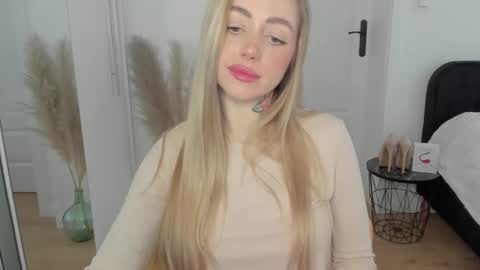 C o r a l i e online show from 13, 2, 2025