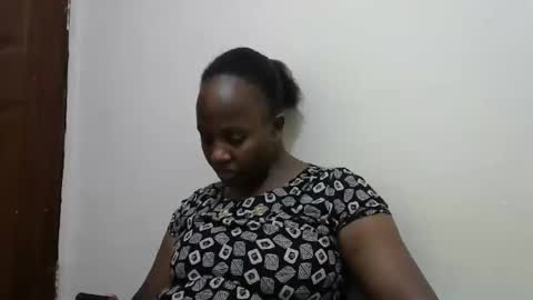 Sweet Dee online show from 1, 5, 2026