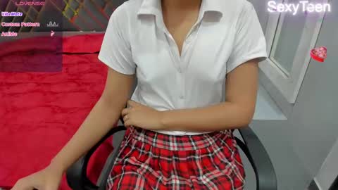 Snapshot of sexy_doll_1_ chatting on 10, 2, 2025 Sexydoll online show from 10, 2, 2025