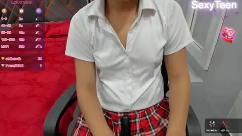 Snapshot of sexy_doll_1_ chatting on 17, 2, 2025 Sexydoll online show from 17, 2, 2025