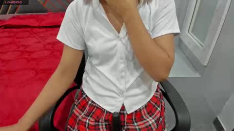 Snapshot of sexy_doll_1_ chatting on 23, 2, 2025 Sexydoll online show from 23, 2, 2025