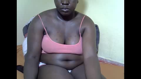 Snapshot of sexy_ebony20 chatting on 10, 9, 2025 ebony online show from 10, 9, 2025