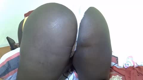 Snapshot of sexy_ebony20 chatting on 10, 9, 2025 ebony online show from 10, 9, 2025