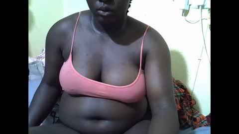 Snapshot of sexy_ebony20 chatting on 2, 11, 2025 ebony online show from 2, 11, 2025