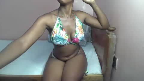 Snapshot of sexy_ellahh chatting on 16, 11, 2025 Ellahh online show from 16, 11, 2025