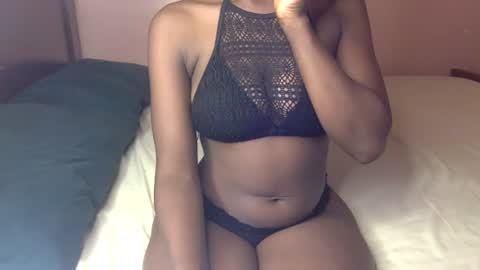 Snapshot of sexy_ellahh chatting on 3, 7, 2026 Ellahh online show from 3, 7, 2026