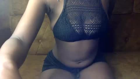 Snapshot of sexy_ellahh chatting on 6, 7, 2026 Ellahh online show from 6, 7, 2026