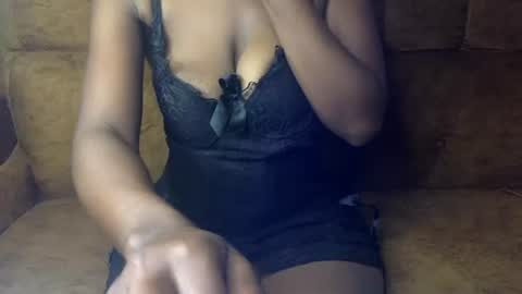 Snapshot of sexy_ellahh chatting on 12, 7, 2026 Ellahh online show from 12, 7, 2026