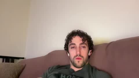 sexy_guy_8 online show from 4, 12, 2024