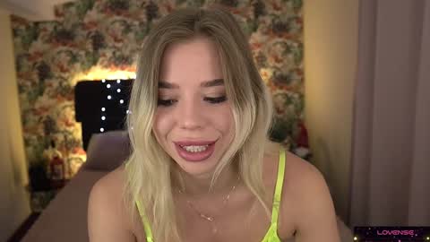 Snapshot of sexy_ira chatting on 1, 1, 2025 Ira online show from 1, 1, 2025