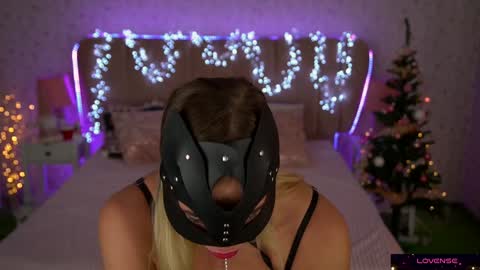 Snapshot of sexy_ira chatting on 4, 1, 2025 Ira online show from 4, 1, 2025