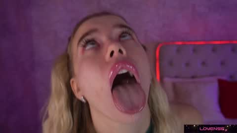 Snapshot of sexy_ira chatting on 4, 2, 2025 Ira online show from 4, 2, 2025