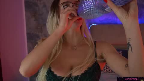 Snapshot of sexy_ira chatting on 5, 2, 2025 Ira online show from 5, 2, 2025