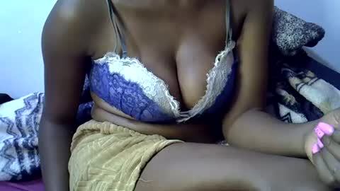 Snapshot of sexy_leila3 chatting on 29, 6, 2026 kayla online show from 29, 6, 2026