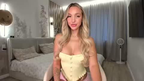 sexy_leksy online show from 7, 8, 2026