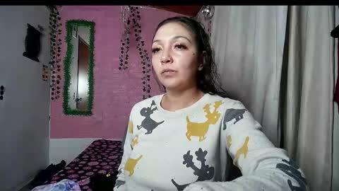 sexy lolas online show from 5, 12, 2025