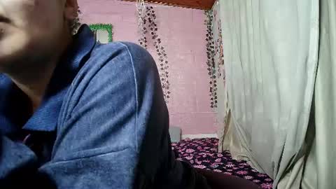 Snapshot of sexy_lolas chatting on 9, 6, 2026 sexy lolas online show from 9, 6, 2026