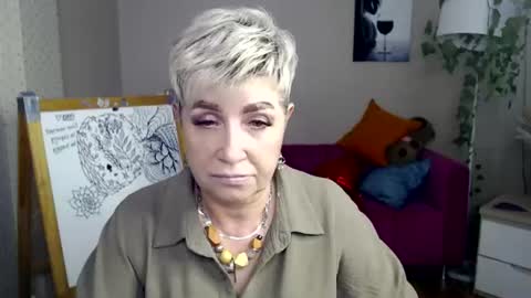 sexy_milffa online show from 7, 8, 2026