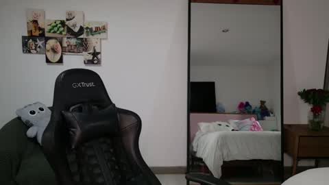 Snapshot of sexy_natty chatting on 28, 2, 2025 sexy nattaly online show from 28, 2, 2025