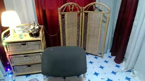 angela online show from 27, 3, 2026