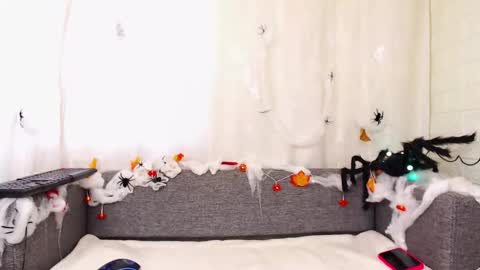 Snapshot of sexy_sansa chatting on 27, 10, 2025 Alina online show from 27, 10, 2025