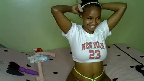 Snapshot of sexy_shan09 chatting on 15, 11, 2025 sexy_shan09 online show from 15, 11, 2025