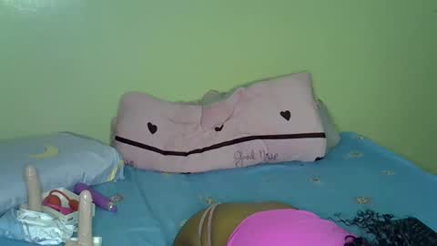 Snapshot of sexy_shan09 chatting on 17, 11, 2025 sexy_shan09 online show from 17, 11, 2025