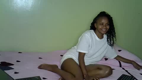 Snapshot of sexy_shan09 chatting on 2, 12, 2025 sexy_shan09 online show from 2, 12, 2025