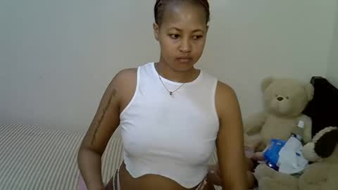 Snapshot of sexy_shava chatting on 1, 2, 2026 sexy_shava online show from 1, 2, 2026