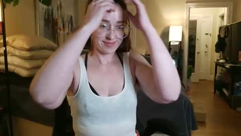 Snapshot of sexy_sheep chatting on 13, 4, 2026 Sexy Sheep online show from 13, 4, 2026