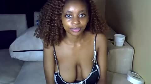 Snapshot of sexy_short chatting on 10, 6, 2026 Janet online show from 10, 6, 2026