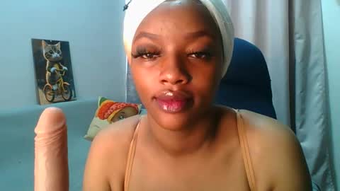 Snapshot of sexy_sweetcandy chatting on 21, 10, 2025 sexy sweetcandy online show from 21, 10, 2025