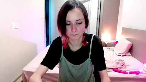 Mandy Green online show from 10, 12, 2024