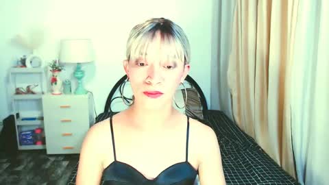 sexy_yllona online show from 3, 6, 2026