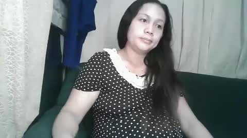 sexy_zapphire2024 online show from 27, 12, 2024