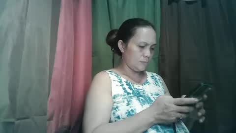 sexy_zapphire2024 online show from 12, 1, 2025