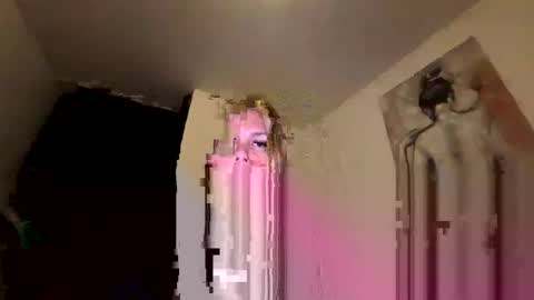 Snapshot of sexyaleja001 chatting on 14, 12, 2025 sexyaleja001 online show from 14, 12, 2025