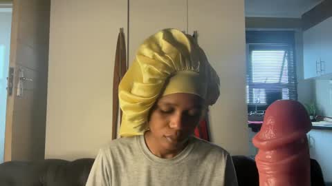 sexyasszeeee online show from 17, 11, 2025