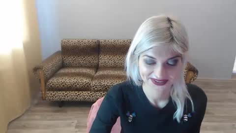 sexybeatriice online show from 5, 1, 2025