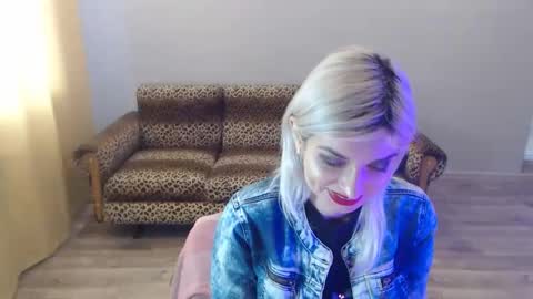 sexybeatriice online show from 25, 1, 2025