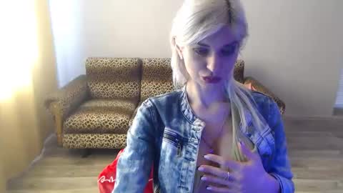 sexybeatriice online show from 28, 2, 2025