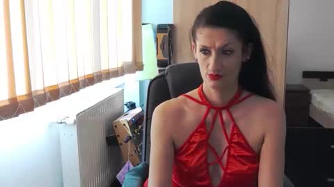 Snapshot of sexybeeaa chatting on 24, 5, 2026 SexyBea online show from 24, 5, 2026