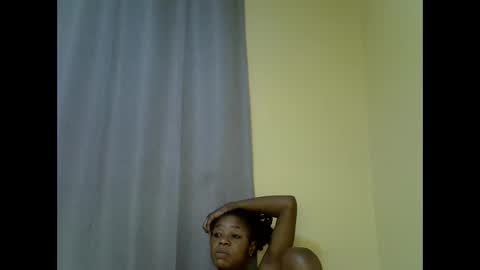 Snapshot of sexybianca56 chatting on 27, 10, 2025 sexybianca56 online show from 27, 10, 2025